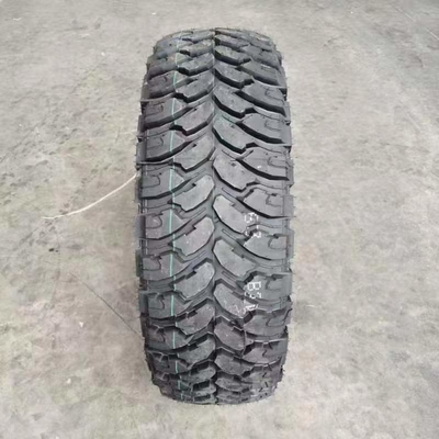 325-95R21 banden voor militaire voertuigen