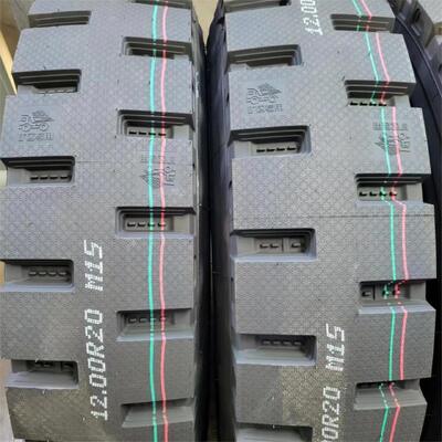 Garantieperiode 3 jaar of 120 banden voor vrachtwagens en bussen geschikt voor verschillende weersomstandigheden die prestaties en veiligheid bieden