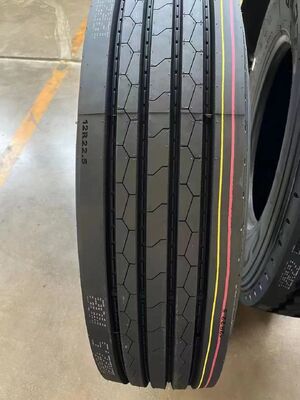 Garantieperiode 3 jaar of 120 banden voor vrachtwagens en bussen geschikt voor verschillende weersomstandigheden die prestaties en veiligheid bieden